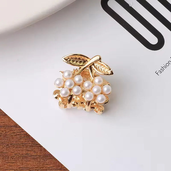Celestial Artificial Pearl Hair Claw Hair Clip | Alloy