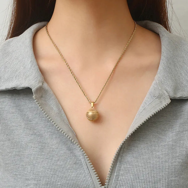 Round Floral Pendant Necklace | Stainless Steel