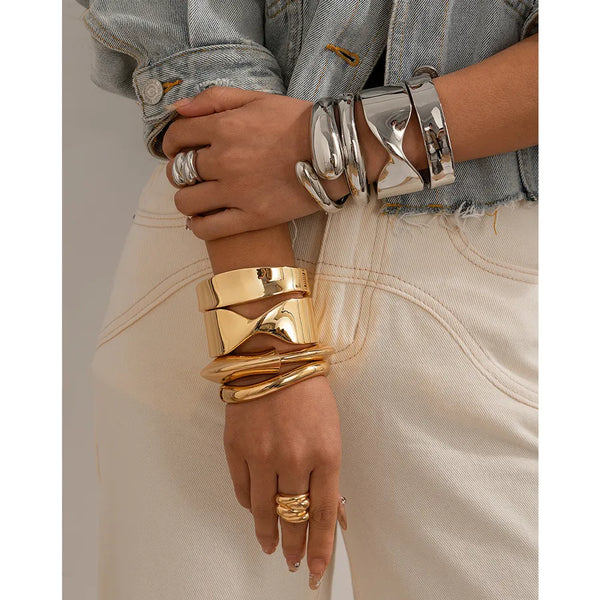 Geometric Bangle Pendant | Alloy