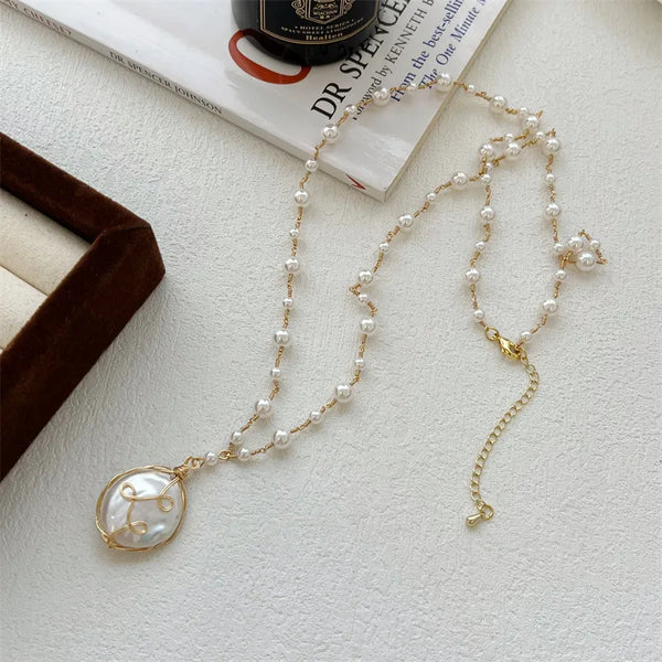 Pearl Necklace | Acrylic