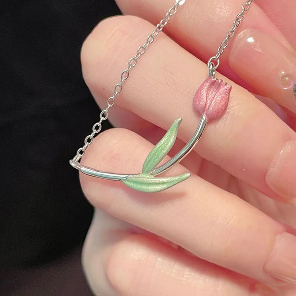 Sweet Floral Pendant Necklace | Copper