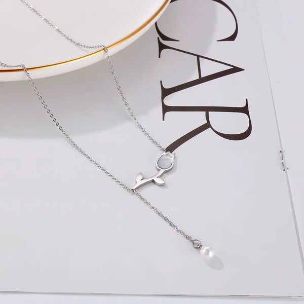 Shell Floral Necklace | Stainless Steel