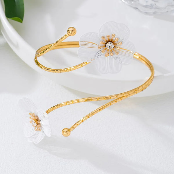 White Floral Bangle | Gold