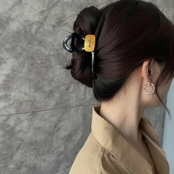 Vintage Floral Hair Claw | Plastic,Metal
