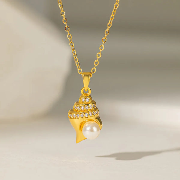 Shell Rhinestone Pendant Necklace | Stainless Steel