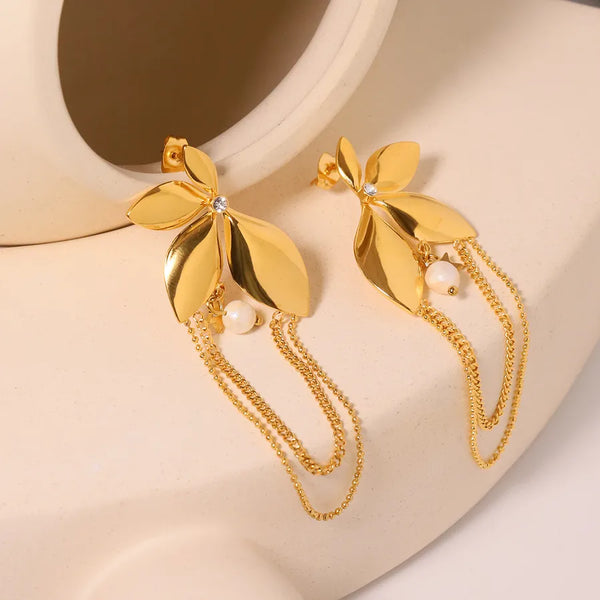 White Freshwater Pearl Earrings | Stainless Steel