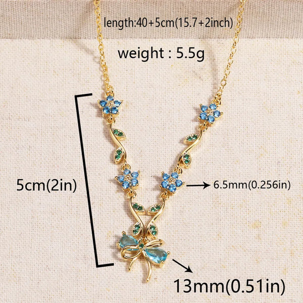 Classic Floral Pendant Necklace | Copper