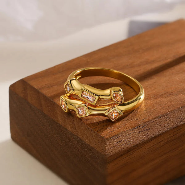 Commute Zircon Ring | Copper