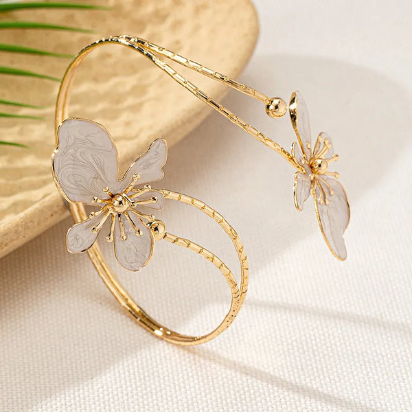 Minimalist Floral Bangle Bracelet | Alloy