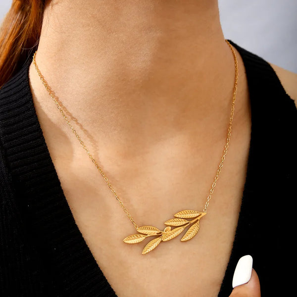 Stainless Leaf Pendant Necklace | Stainless Steel